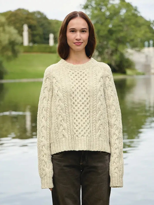 Wilbur Cable Sweater - Sandnes Garn